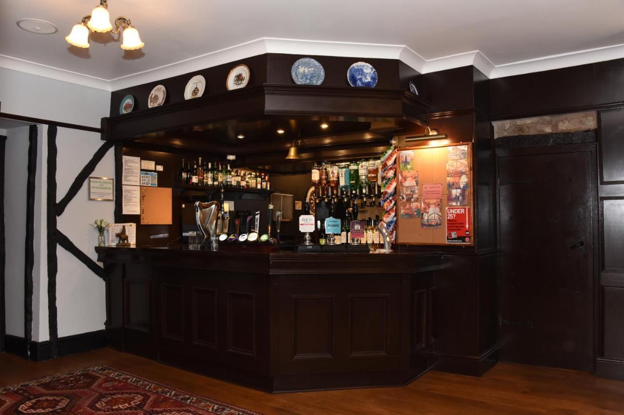The Llanelwedd Arms Hotel Builth Wells Bagian luar foto