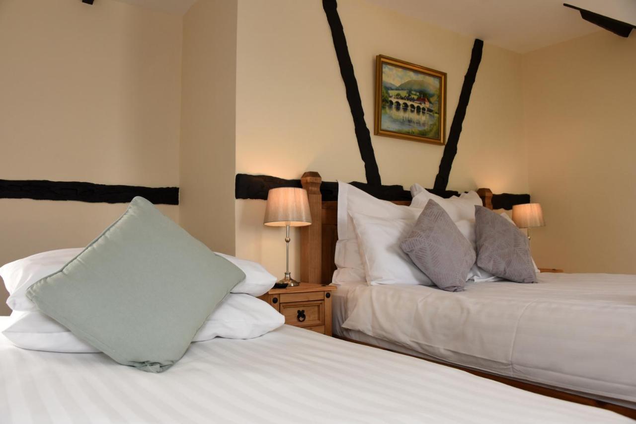 The Llanelwedd Arms Hotel Builth Wells Bagian luar foto