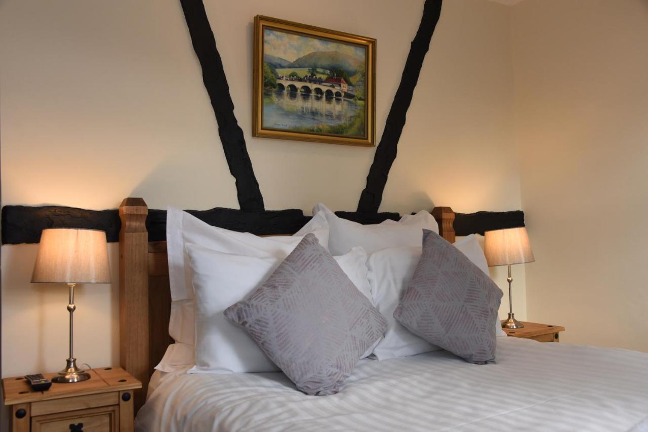 The Llanelwedd Arms Hotel Builth Wells Bagian luar foto