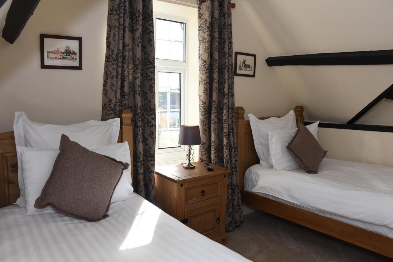 The Llanelwedd Arms Hotel Builth Wells Bagian luar foto