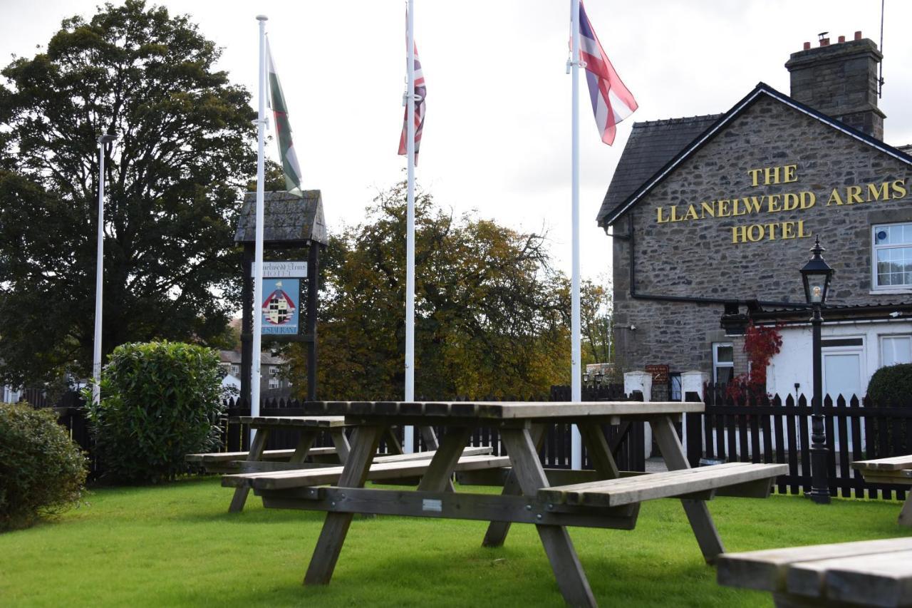 The Llanelwedd Arms Hotel Builth Wells Bagian luar foto