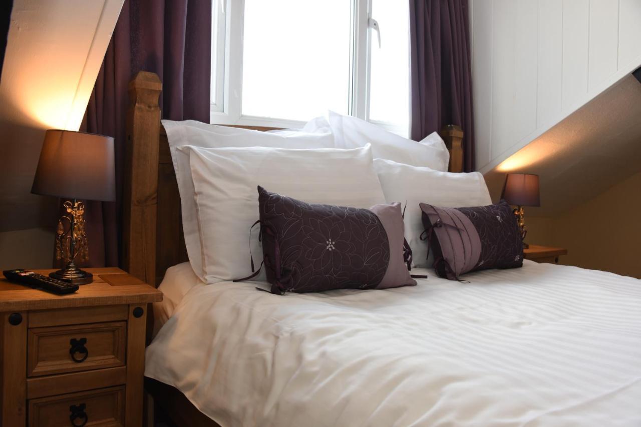 The Llanelwedd Arms Hotel Builth Wells Bagian luar foto