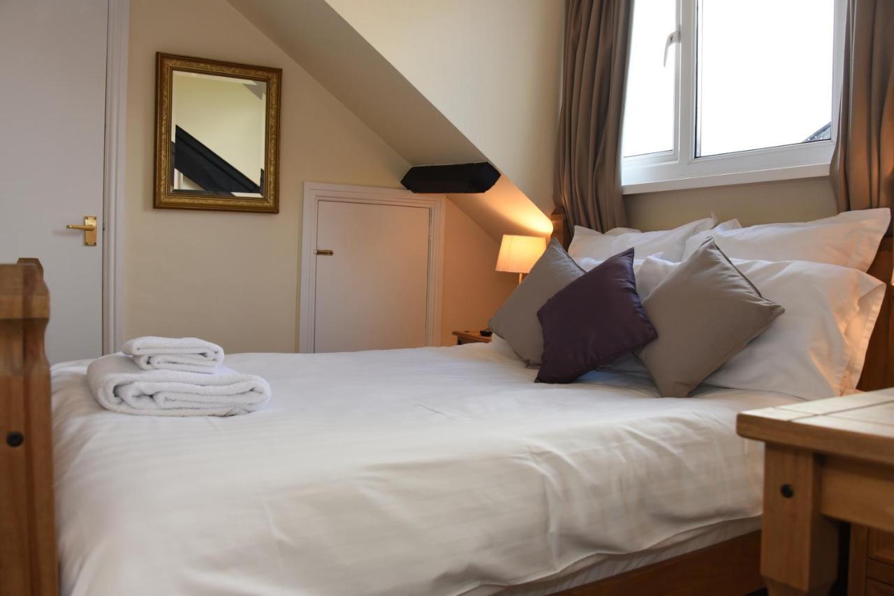 The Llanelwedd Arms Hotel Builth Wells Bagian luar foto