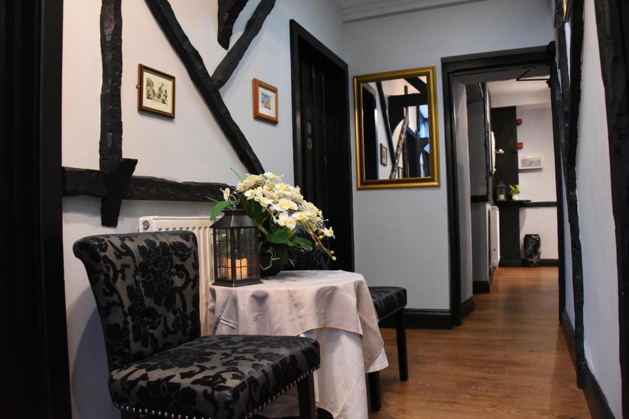 The Llanelwedd Arms Hotel Builth Wells Bagian luar foto