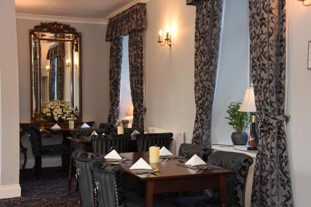 The Llanelwedd Arms Hotel Builth Wells Bagian luar foto
