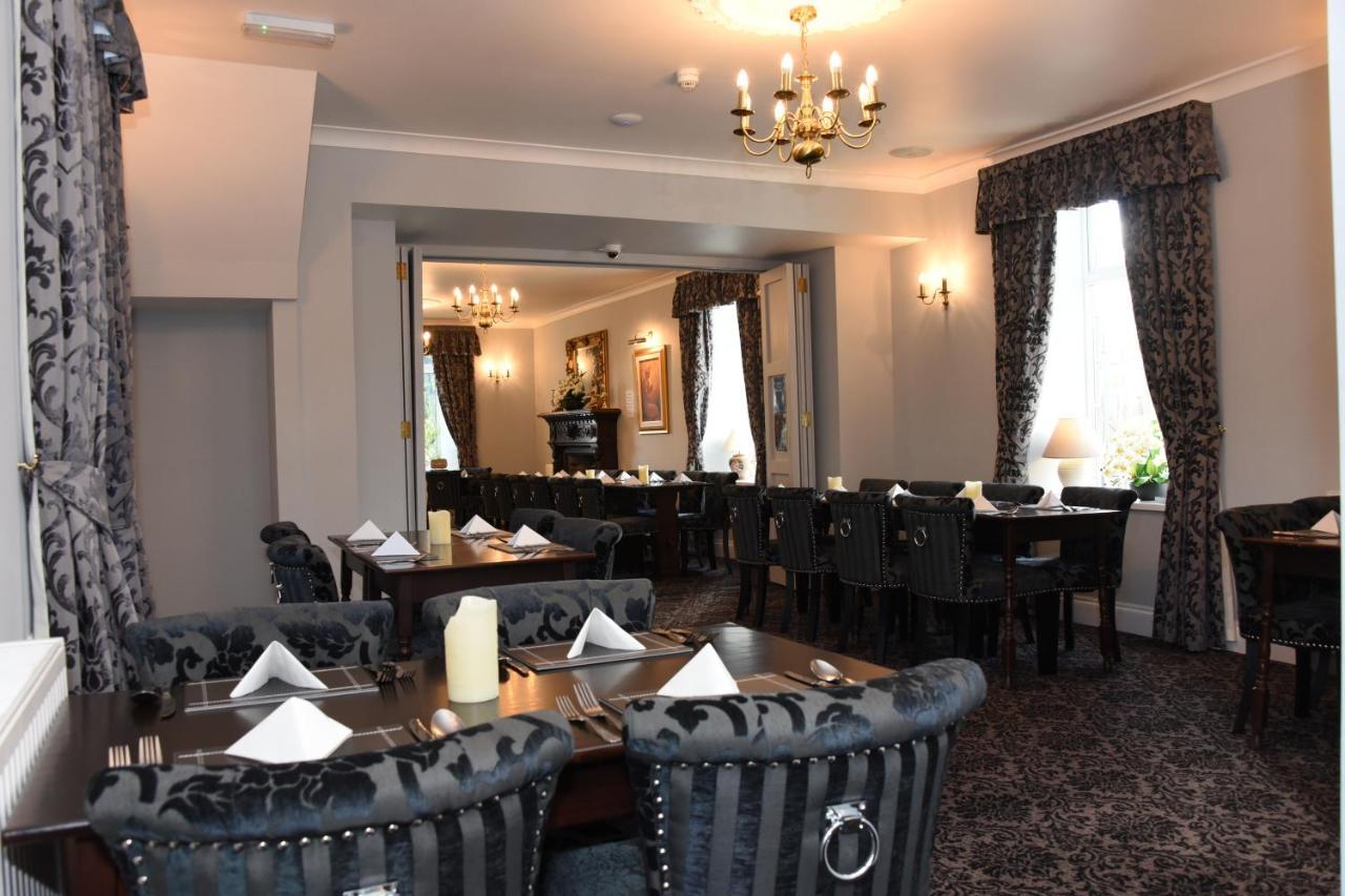 The Llanelwedd Arms Hotel Builth Wells Bagian luar foto