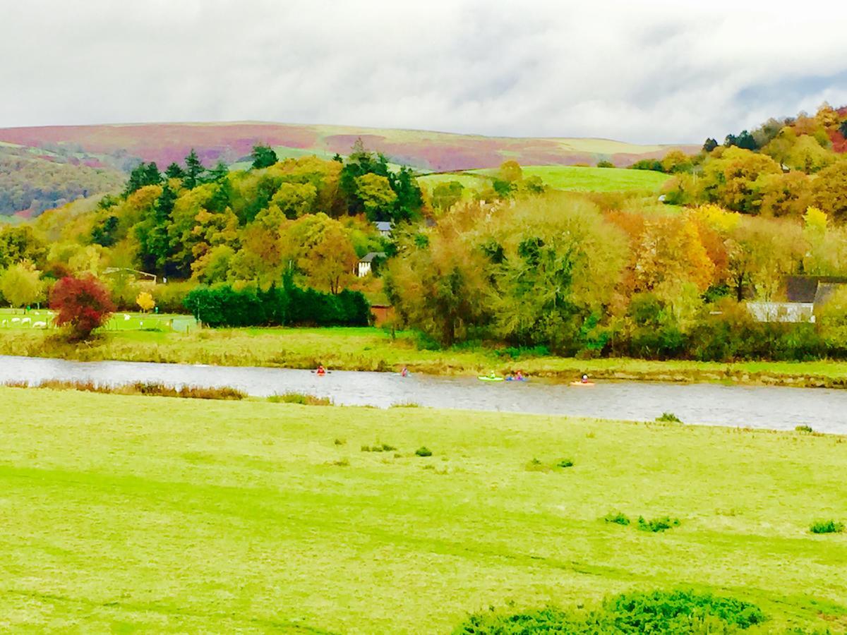 The Llanelwedd Arms Hotel Builth Wells Bagian luar foto